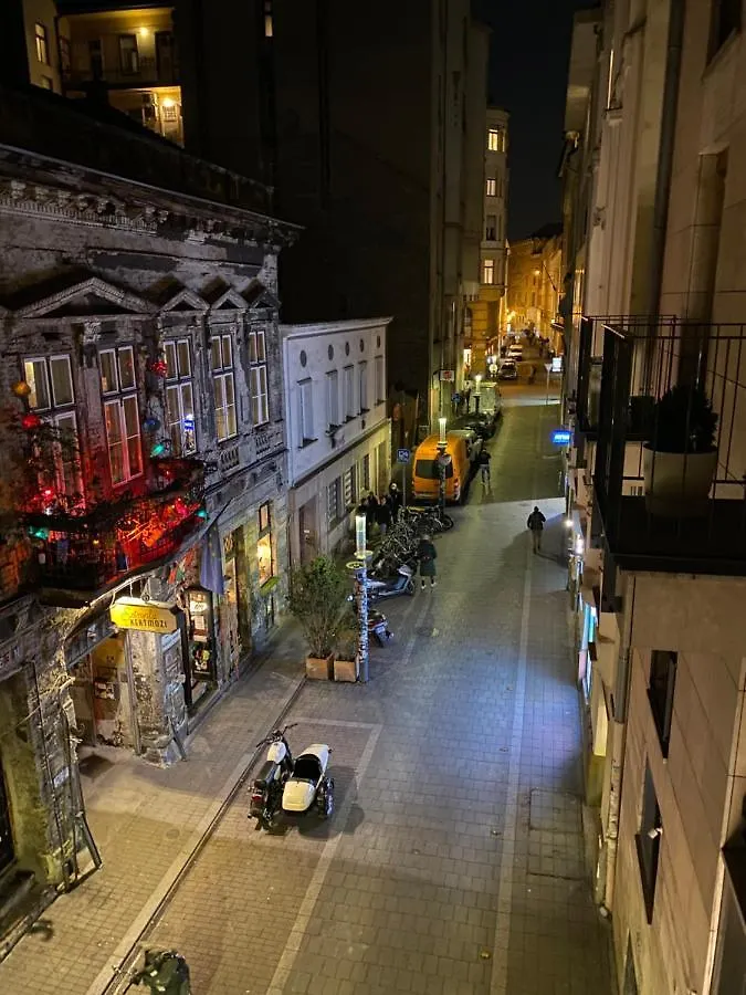 Artemisia Luxury Apartments Balcony Budapest